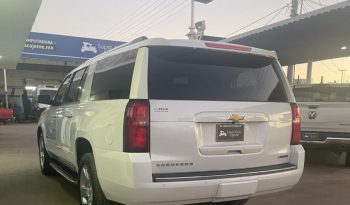 Chevrolet Suburban 2018 lleno