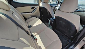 Hyundai Eleantra 2015 lleno