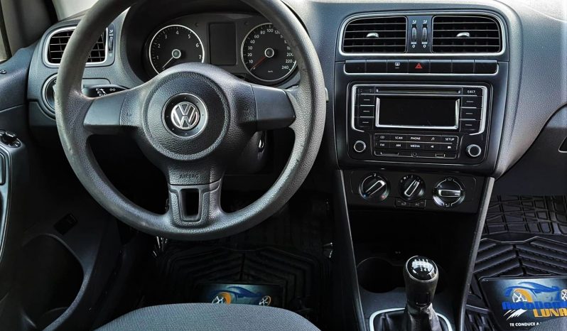 Volkswagen Polo 2013 lleno