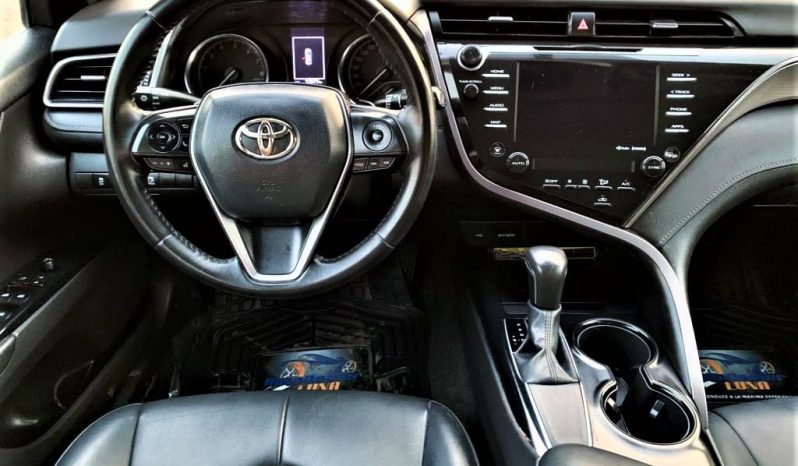 Toyota Camry 2019 lleno