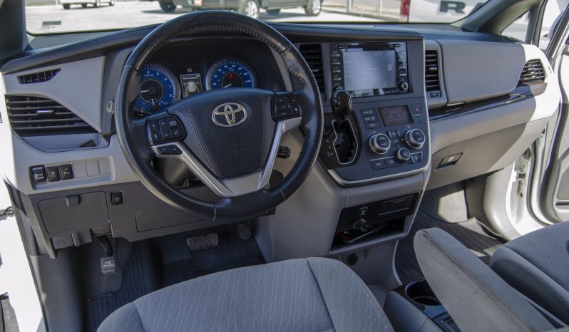 Toyota Sienna 2020 lleno