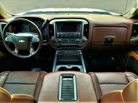 Chevrolet Cheyenne High Country 4×4 2018