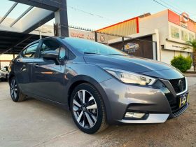 Nissan Versa Platinum CVT 2021