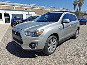 Mitsubishi Outlander 2015