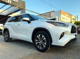Toyota Highlander 2023