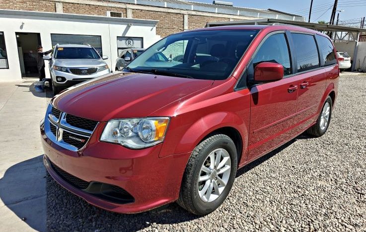 Dodge Grand Caravan 2016 lleno