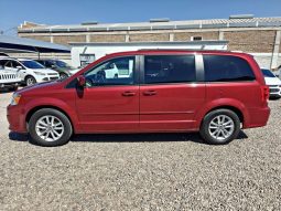 Dodge Grand Caravan 2016 lleno