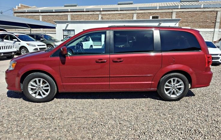 Dodge Grand Caravan 2016 lleno