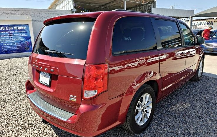 Dodge Grand Caravan 2016 lleno