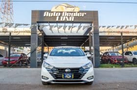 Nissan Versa Advance 2024
