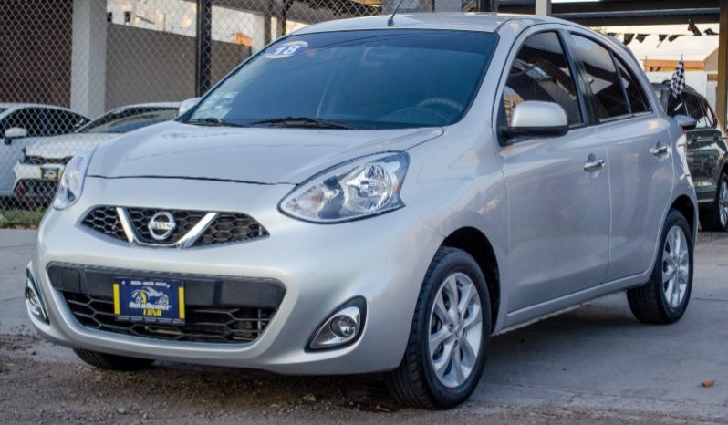 Nissan March 2018 lleno