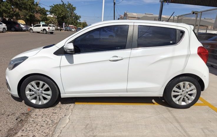 Chevrolet Spark 2018 lleno