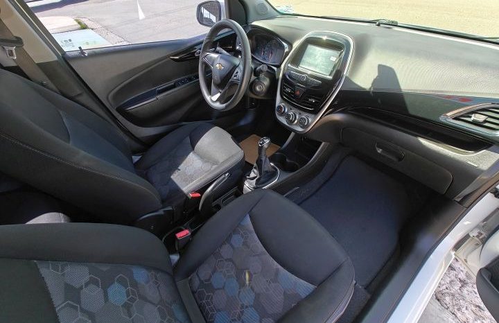 Chevrolet Spark 2018 lleno