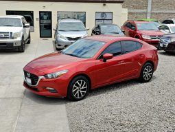 Mazda 3i 2018 lleno
