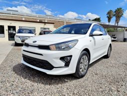 Kia Rio 2021 lleno