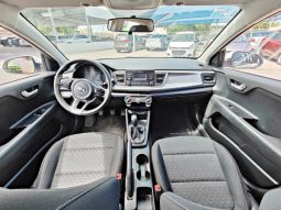 Kia Rio 2021 lleno