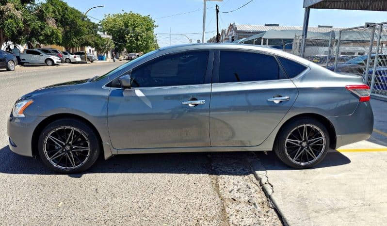 Nissan Sentra 2015 lleno