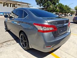 Nissan Sentra 2015 lleno