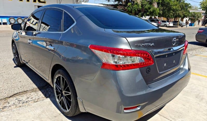Nissan Sentra 2015 lleno