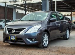 Nissan Versa 2017 lleno