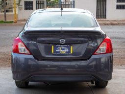 Nissan Versa 2017 lleno