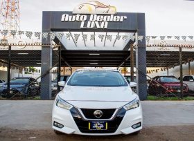 Nissan Versa Platinum,2020