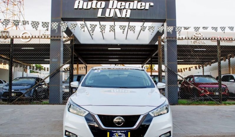 Nissan Versa 2020 lleno
