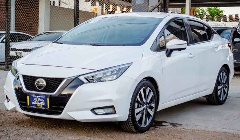 Nissan Versa 2020 lleno