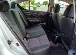 Nissan Versa 2018 lleno