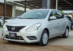 Nissan Versa 2018 lleno