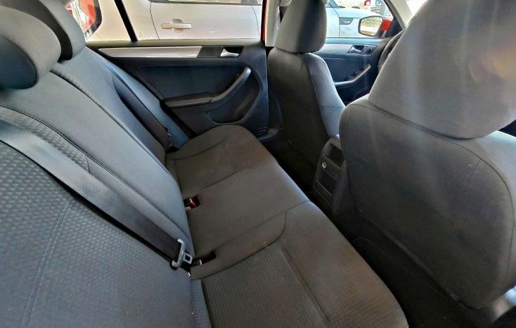 Volkswagen Jetta 2015 lleno
