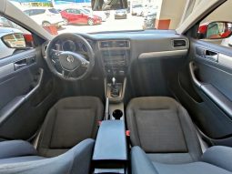 Volkswagen Jetta 2015 lleno