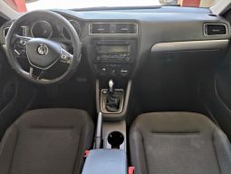 Volkswagen Jetta 2015 lleno