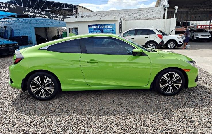 Honda Civic 2016 lleno