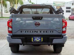 Nissan Frontier 2023 lleno