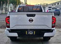 Nissan Frontier 2021 lleno