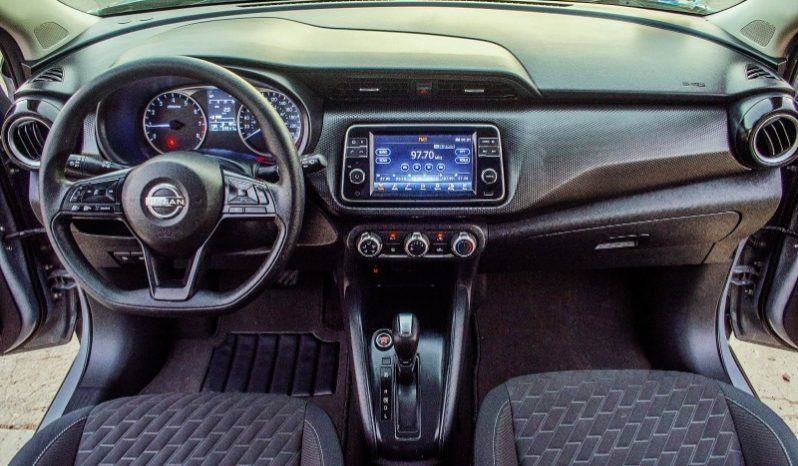Nissan Kicks 2023 lleno