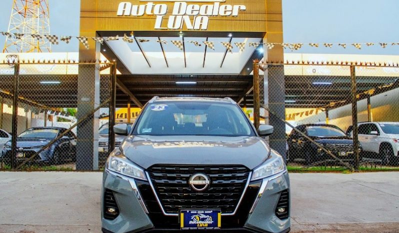 Nissan Kicks 2023 lleno