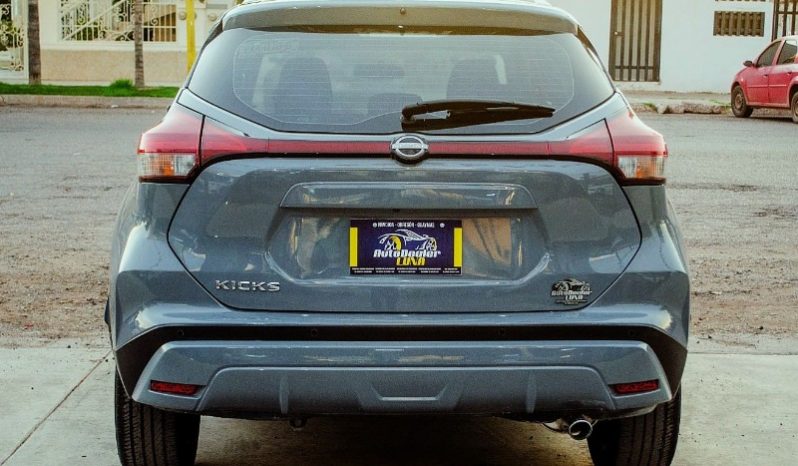 Nissan Kicks 2023 lleno
