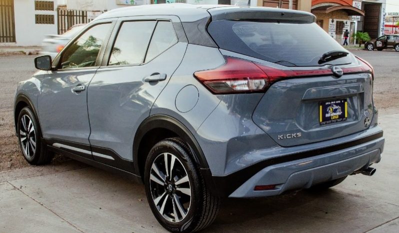 Nissan Kicks 2023 lleno
