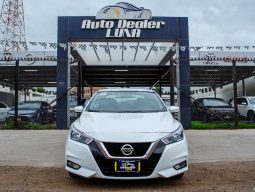 Nissan Versa 2022 lleno