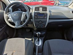 Nissan Versa 2016 lleno
