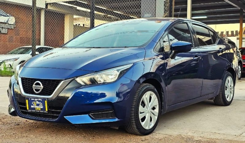 Nissan Versa 2020 lleno