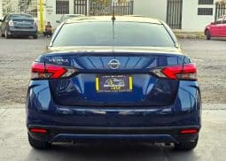Nissan Versa 2020 lleno