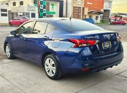 Nissan Versa 2020 lleno