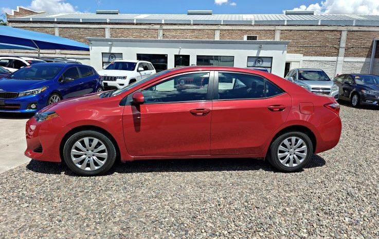 Toyota Corolla 2017 lleno