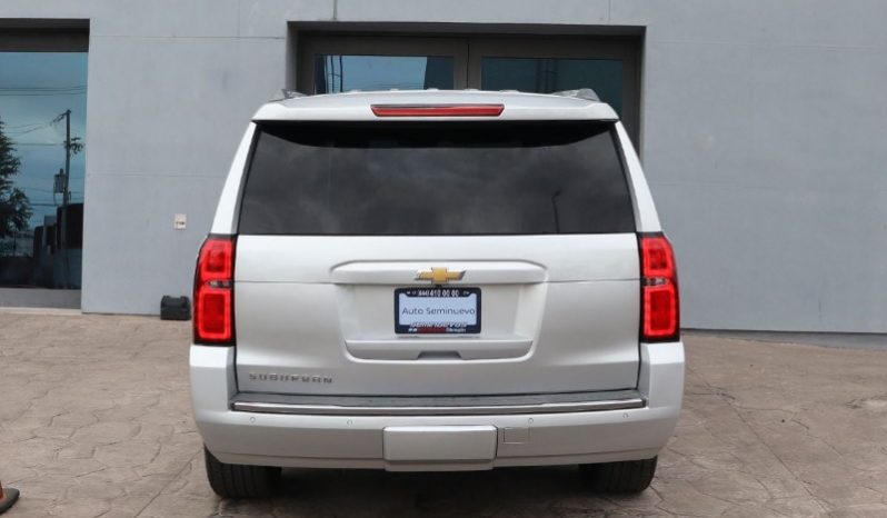 Chevrolet Suburban 2016 lleno