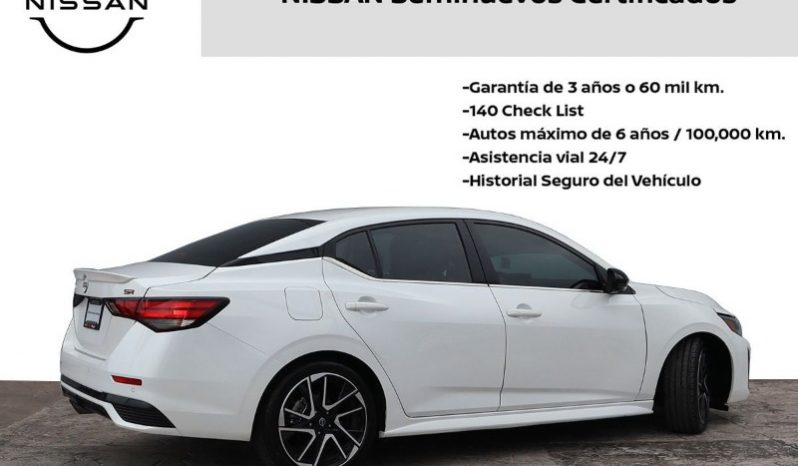 Nissan Sentra 2024 lleno