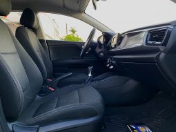 Kia Rio 2022 lleno