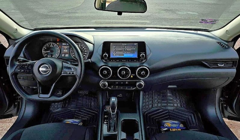 Nissan Sentra 2024 lleno